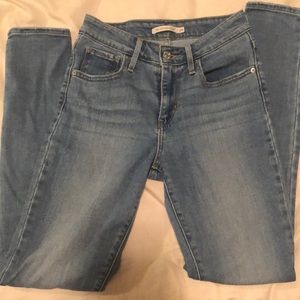 Levi 721 high rise jeans size 25